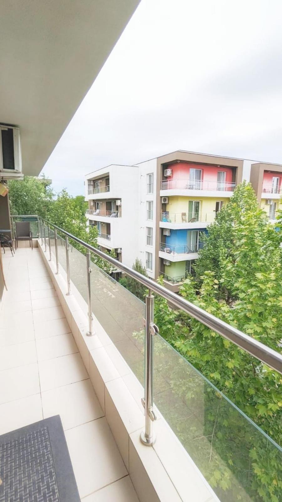 Airport Apartment 70 Squared Meters 奥托佩尼 外观 照片