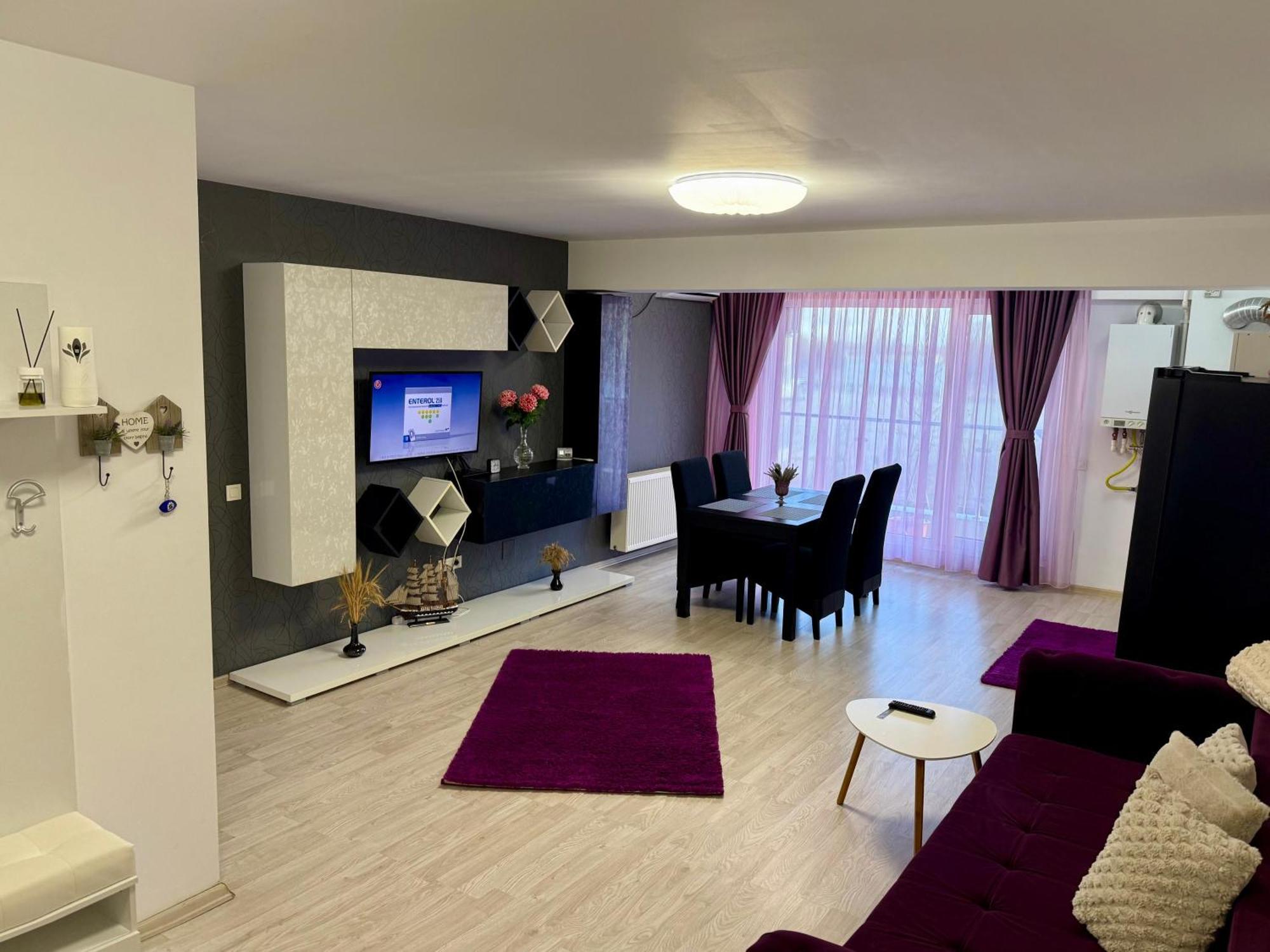 Airport Apartment 70 Squared Meters 奥托佩尼 外观 照片